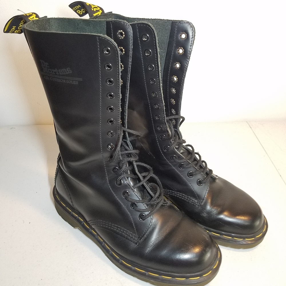 14 hole, DR MARTENS, ladies, size 9.5, 1914, DMs